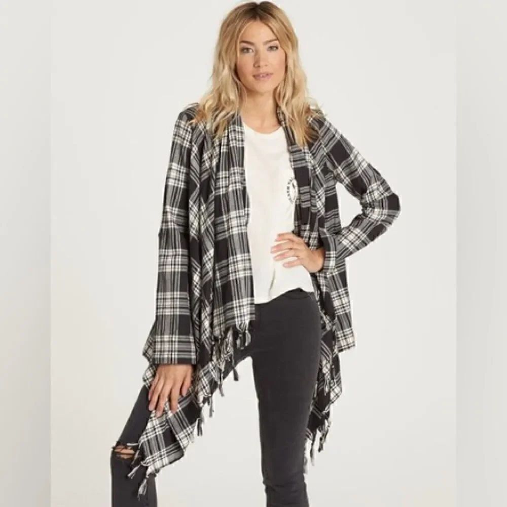 Willow & Clay- Woman Black/White Plaid Fringe Open Front Waterfall Cardigan, XL